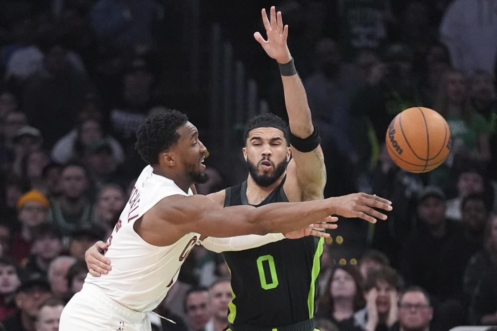 还是三分线 还是三分线