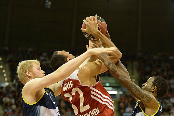 防线的一把 防线的一把