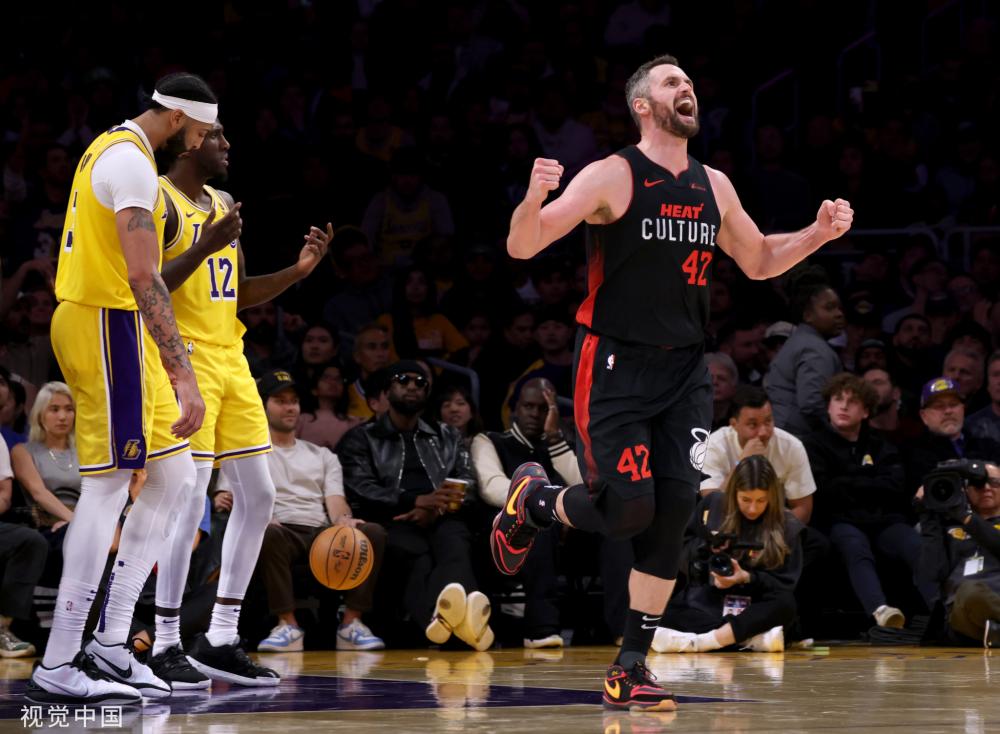 一个鲜活的 一个鲜活的