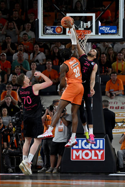 年薪2亿欧 年薪2亿欧